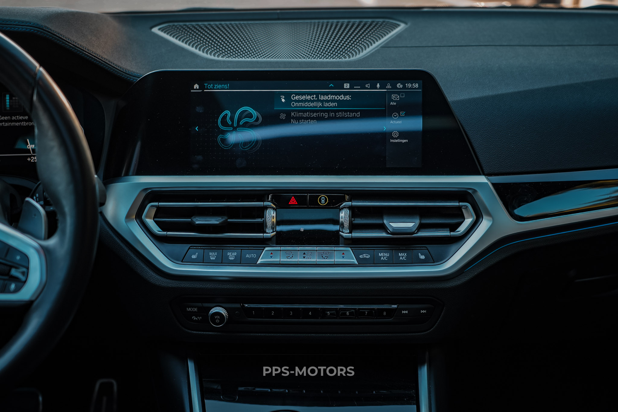 BMW 330e M-PAKKET M-PERFORMANCE photo 17