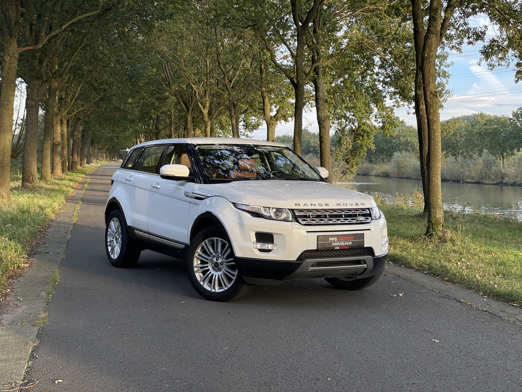 Land Rover RANGE ROVER EVOQUE 2.2 TD4 photo 2