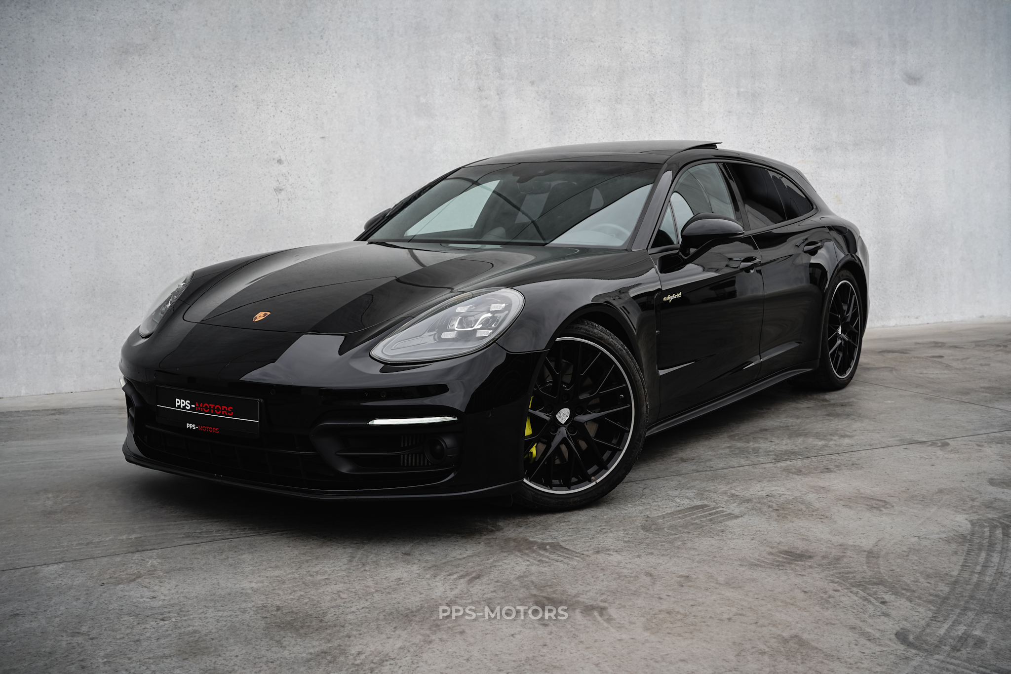 Porsche PANAMERA 4 E-HYBRID
