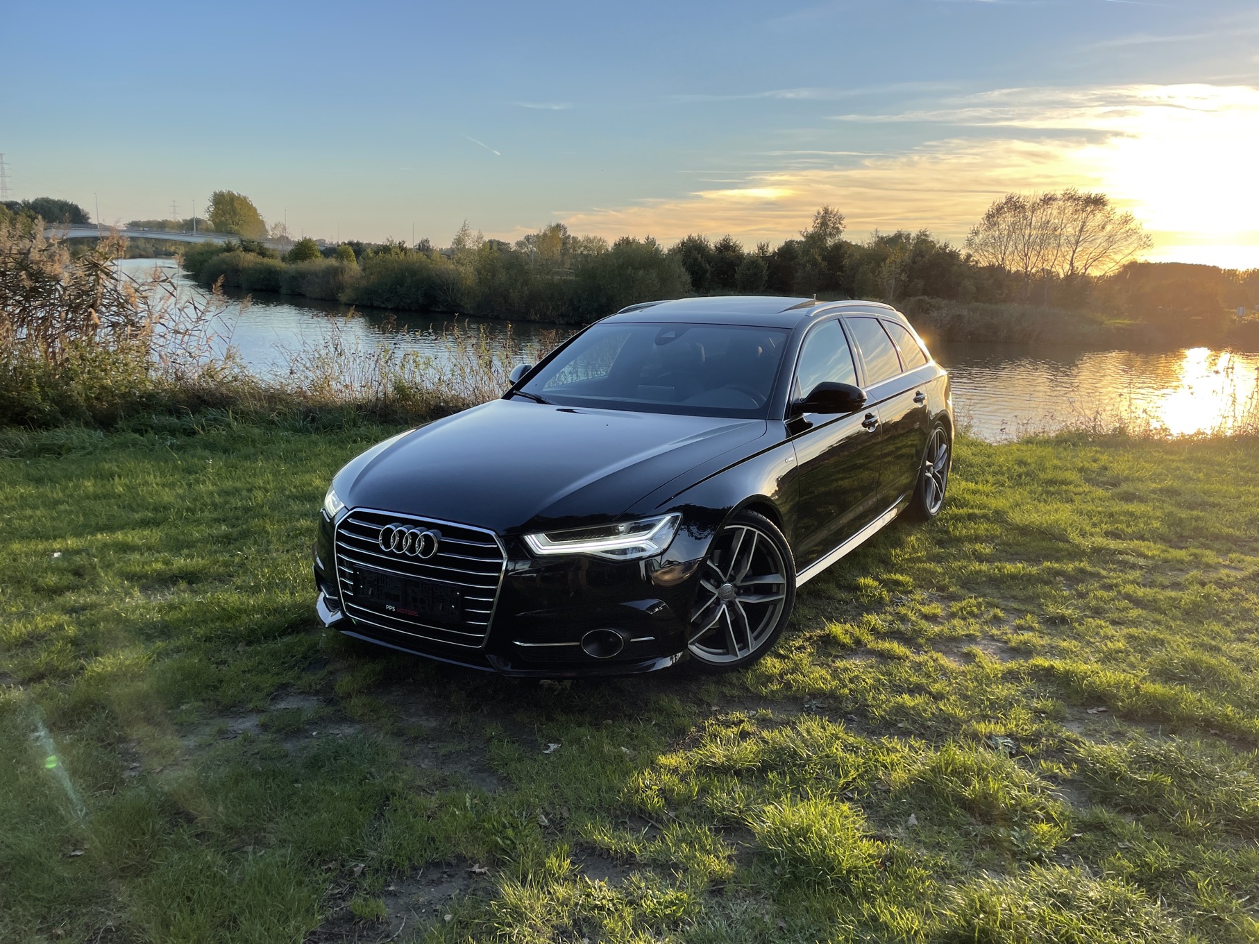 Audi A6 2.0 TDI ULTRA S-LINE photo 2