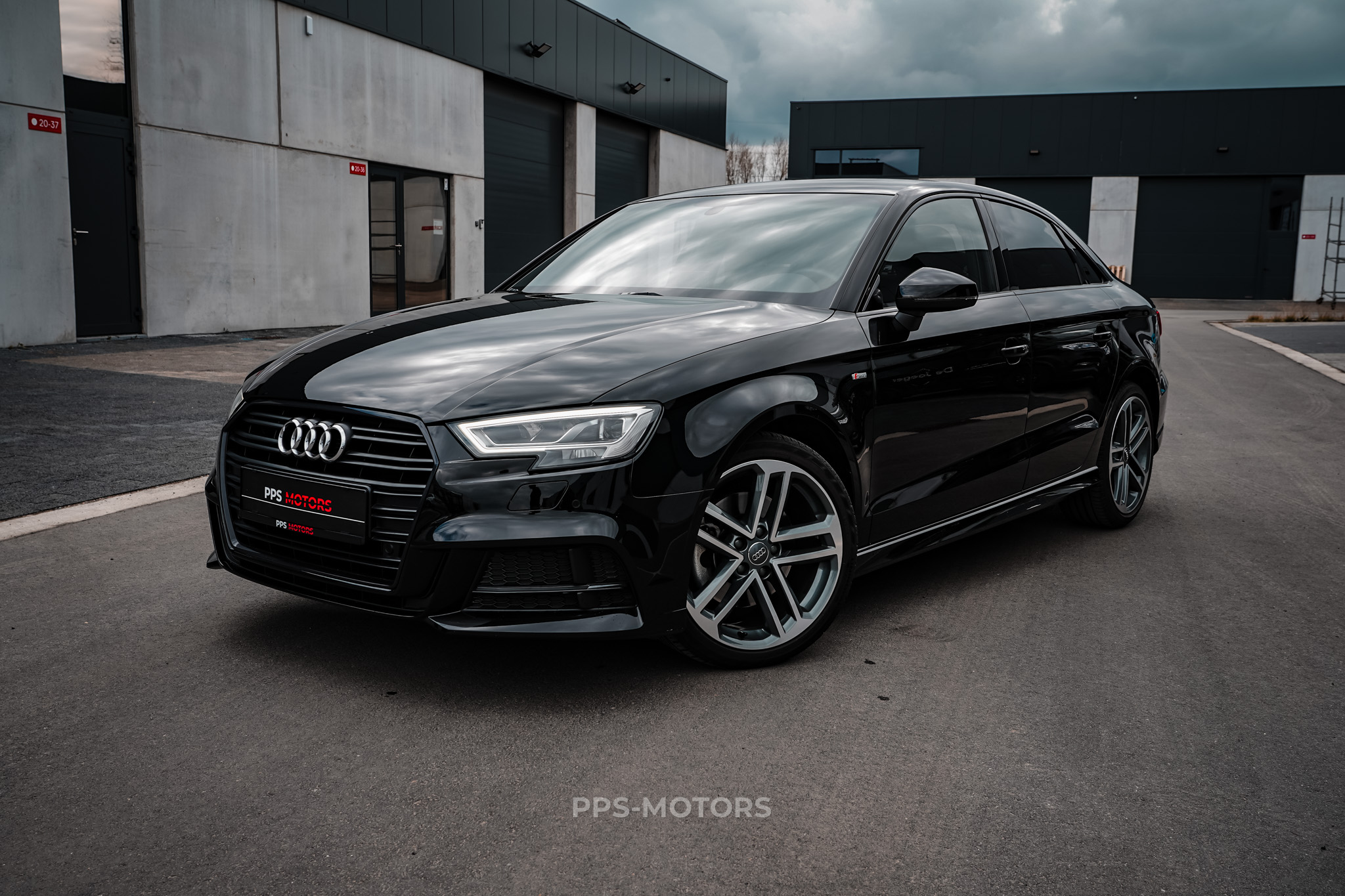 Audi A3 35 TFSI S-Tronic S-Line photo 1
