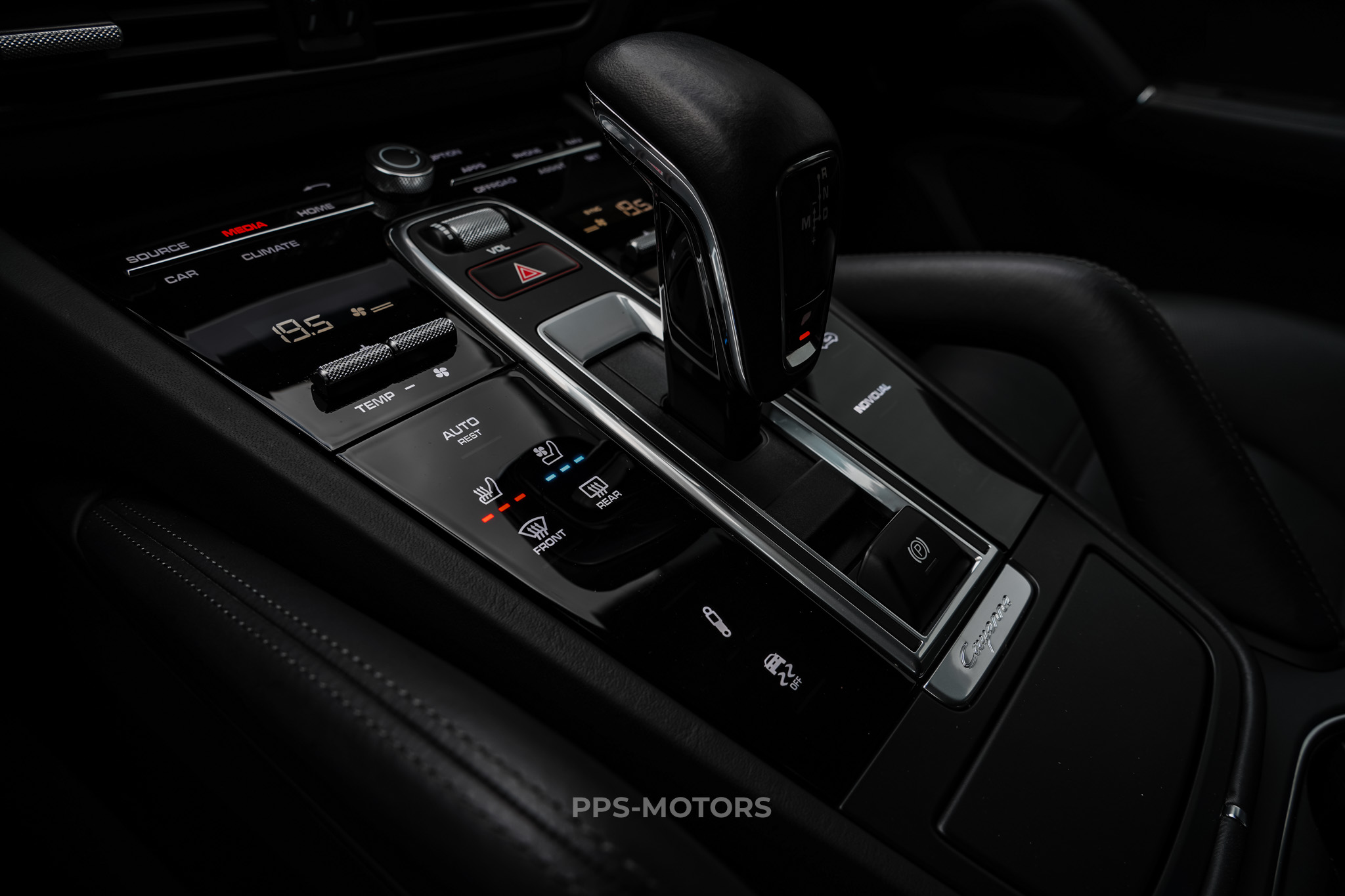 Porsche CAYENNE COUPÉ 3.0i V6 SPORTDESIGN photo 32