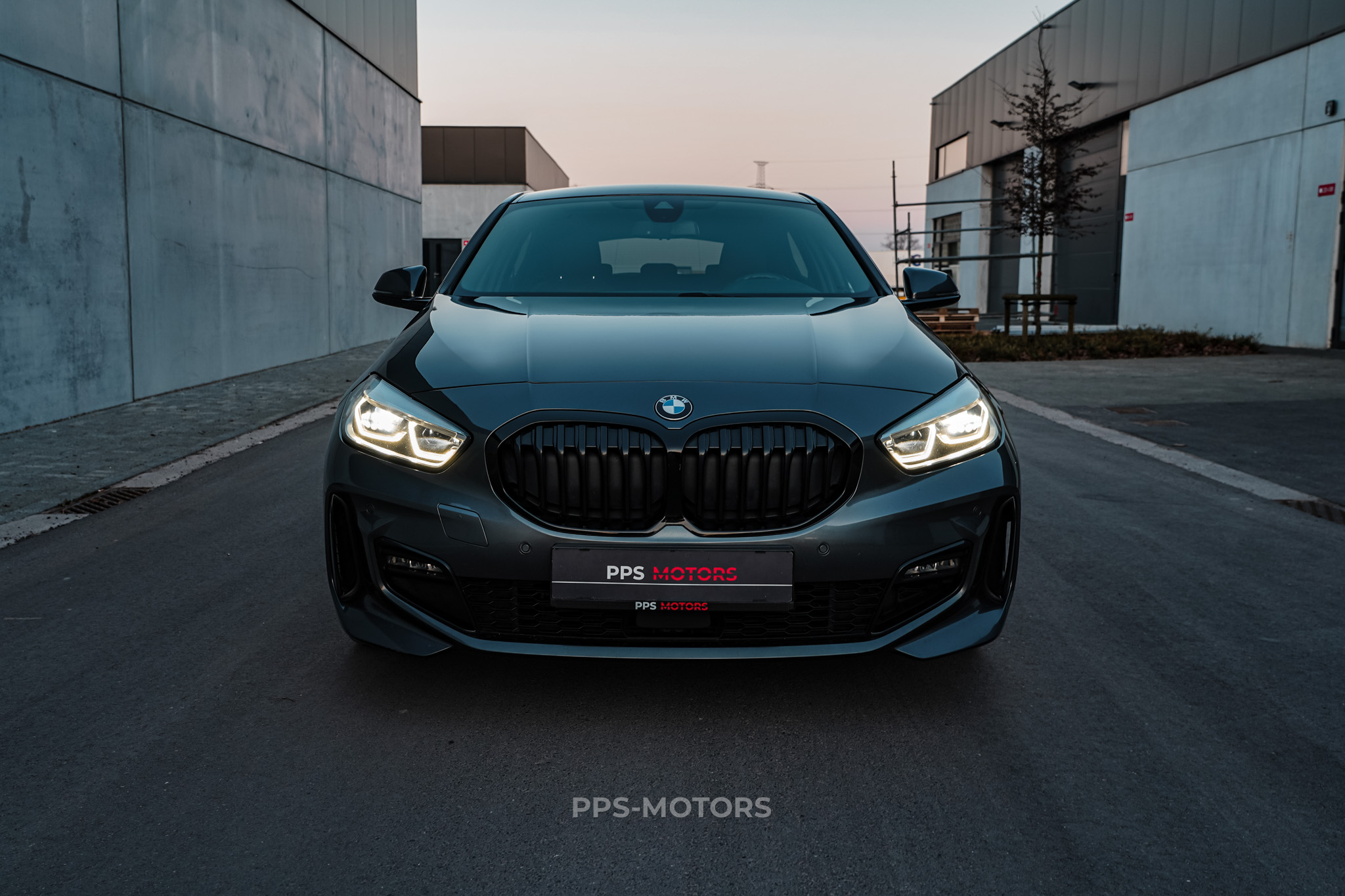 BMW 118iA M-PAKKET photo 3