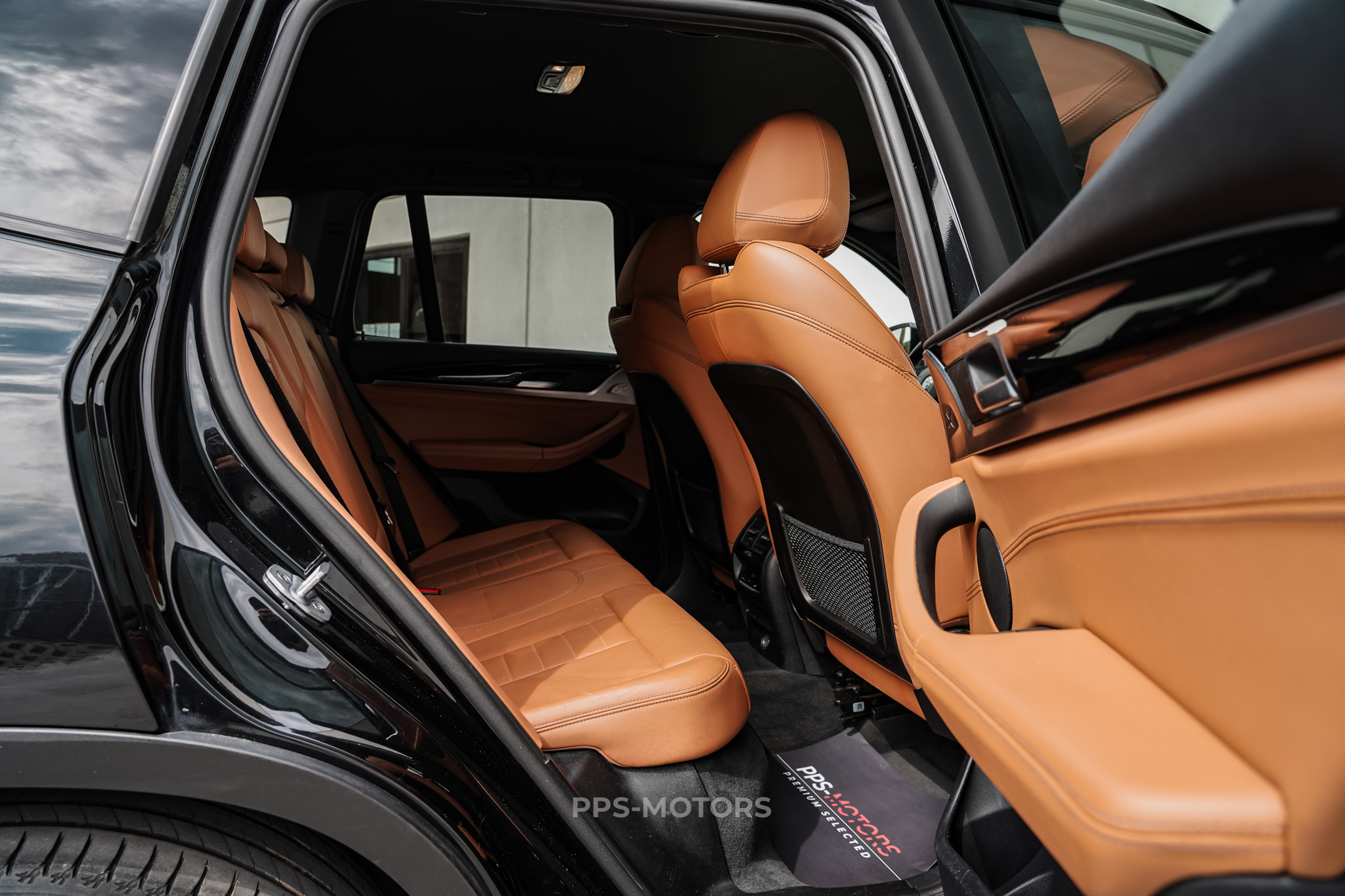 BMW X3 30i X-LINE photo 10