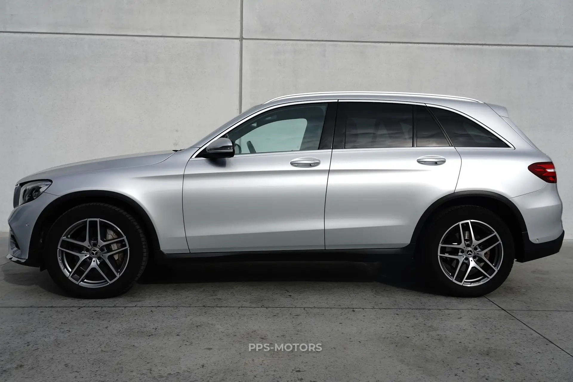 Mercedes Benz GLC 220 220 d 4-Matic Business Solution AMG PAKKET foto 2