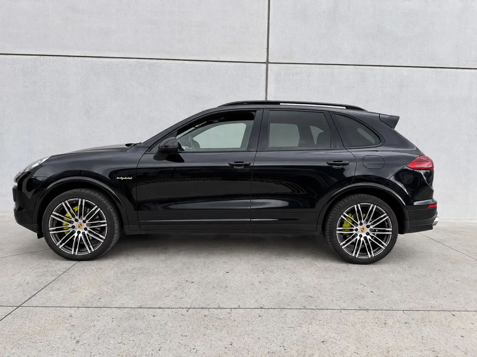 Porsche Cayenne 3.0i V6 Hybrid Tiptronic S photo 4