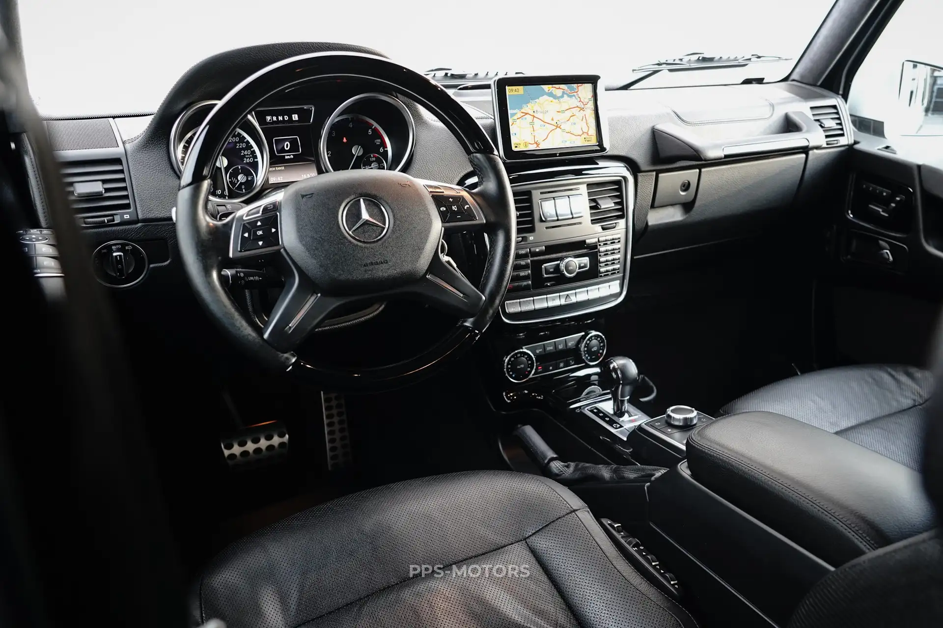 Mercedes Benz G 350 CDI BlueTEC photo 11