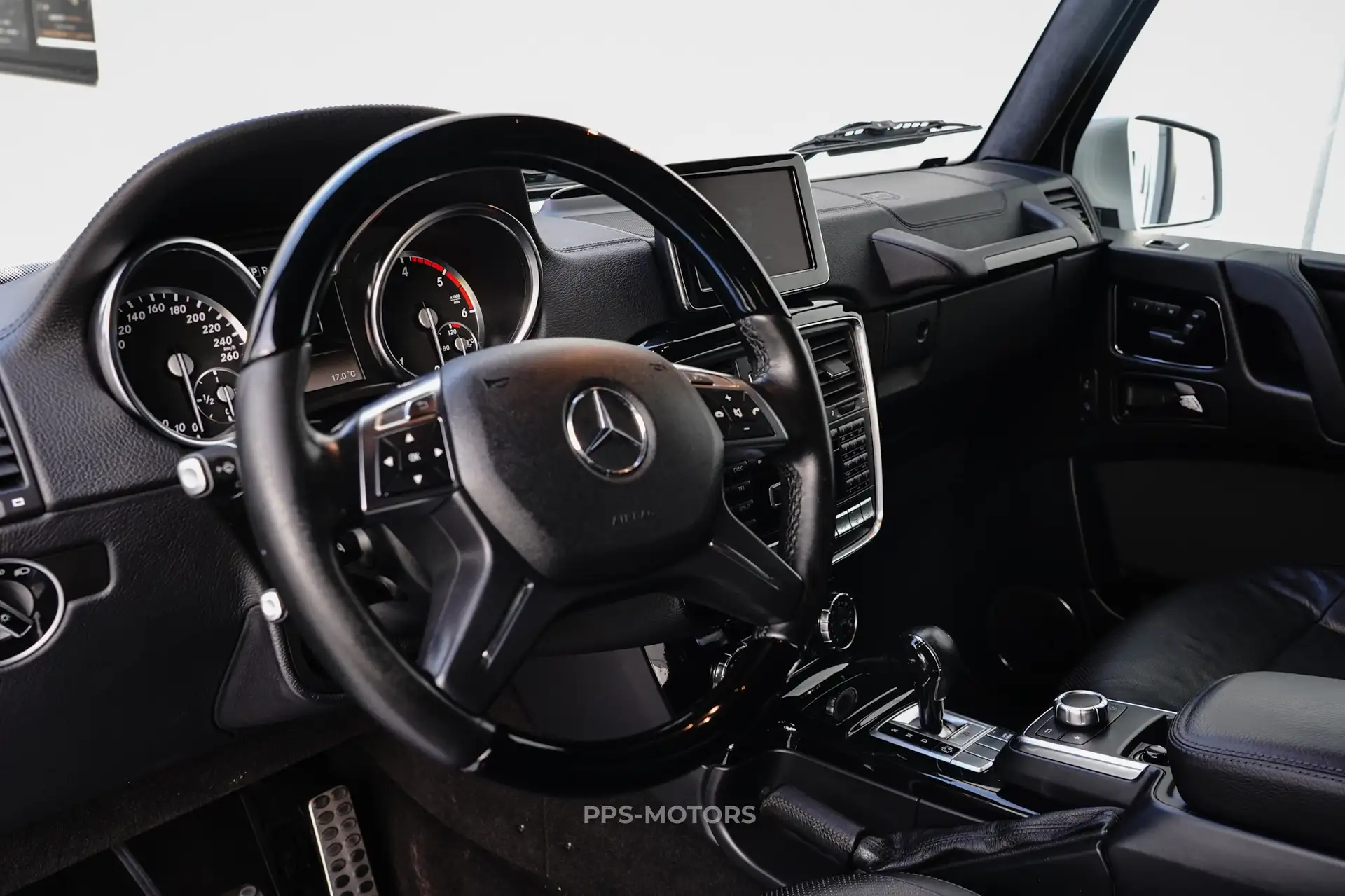 Mercedes Benz G 350 CDI BlueTEC photo 21