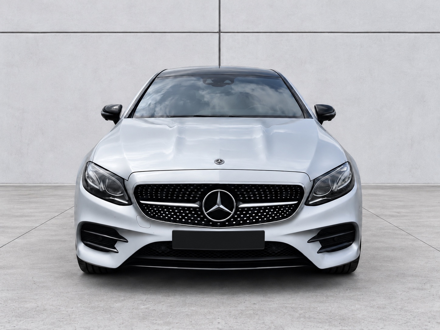 Mercedes Benz E300 AMG PAKKET foto 2