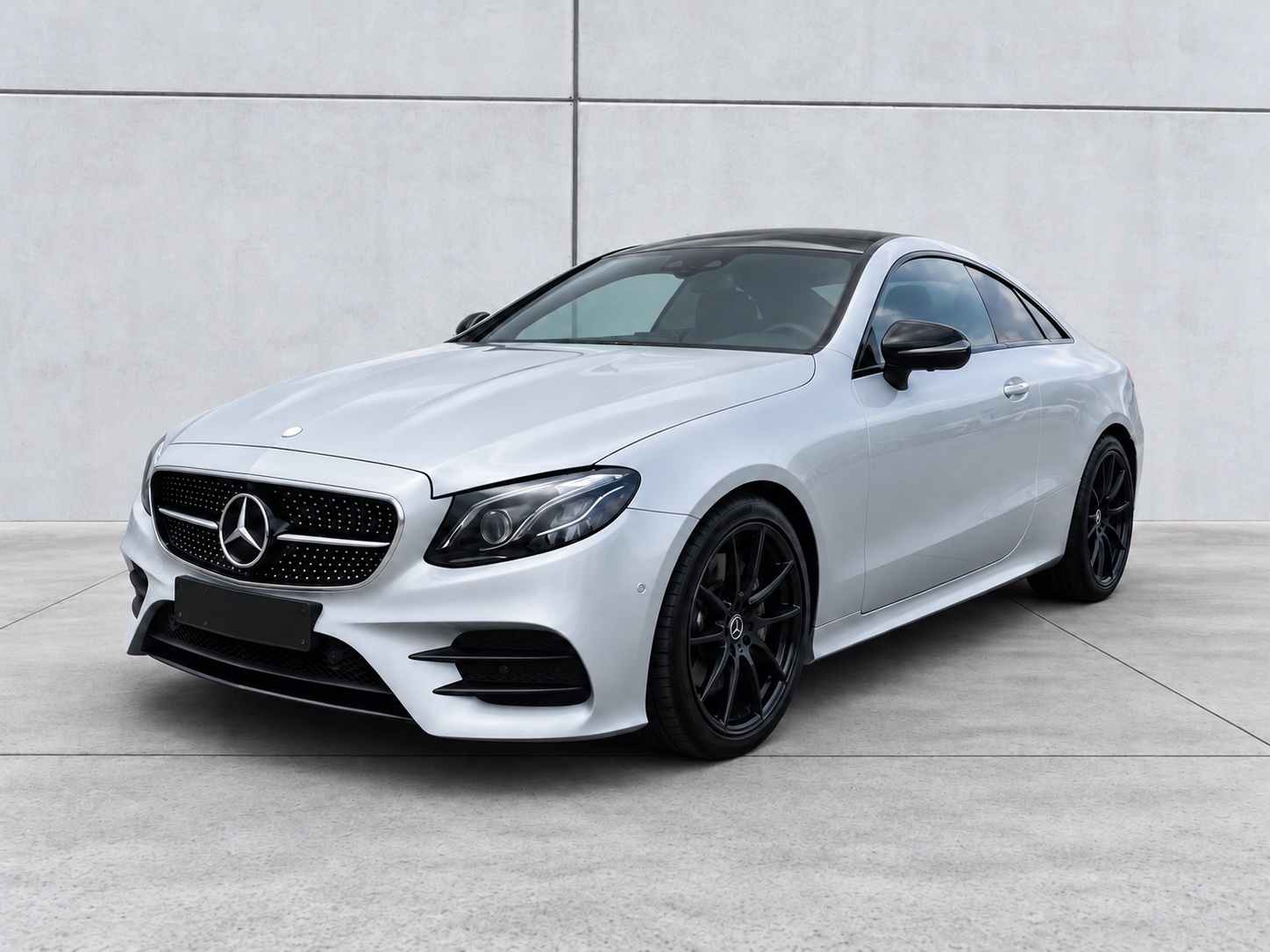 Mercedes Benz E300 AMG PAKKET foto 1