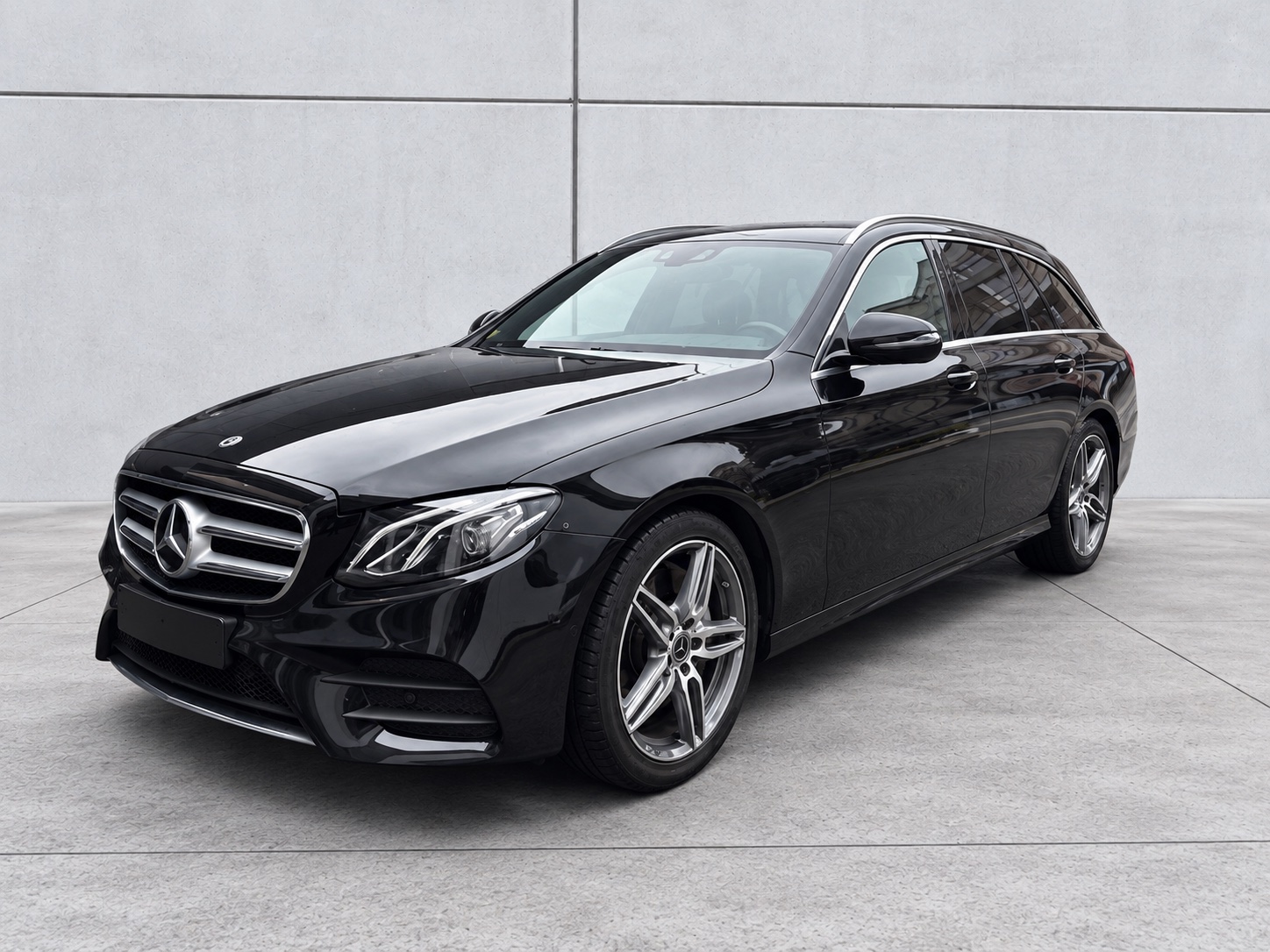 Mercedes Benz E220 AMG PAKKET