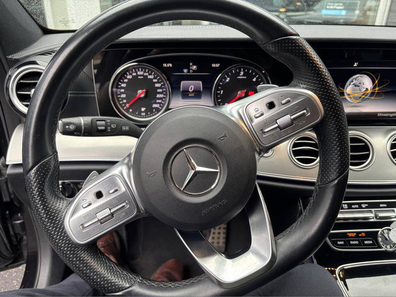 Mercedes Benz E220 AMG PAKKET photo 6